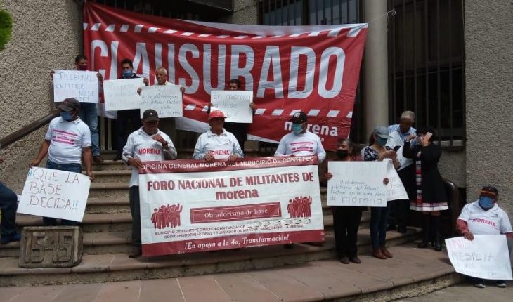 Militantes de Morena Michoacán protesta en el INE tras resolución del TEPJF