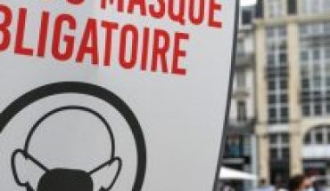 París impone el uso de mascarillas en zonas más concurridas a contar del lunes