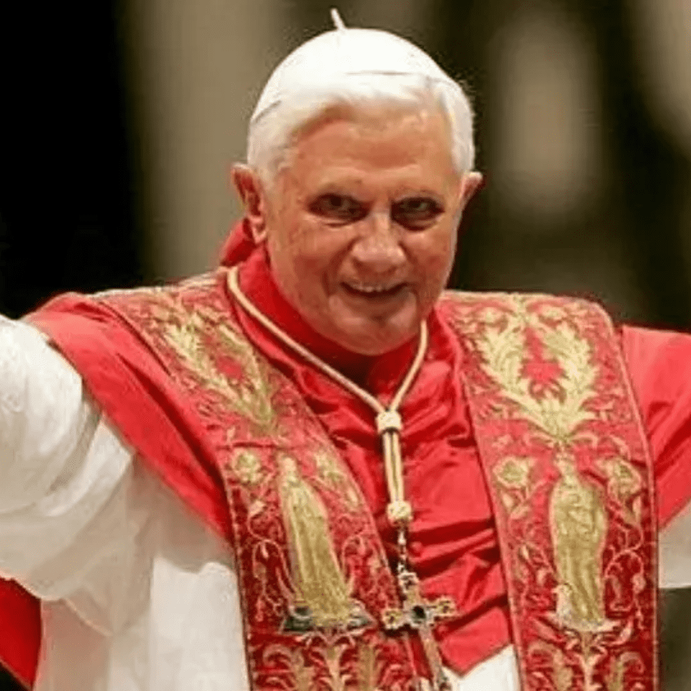 Prensa alemana segura que el papa emérito Benedicto XVI está "extremadamente frágil"