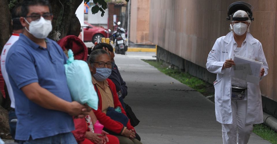 Registran 751 muertes más por COVID; México acumula 57, 774 decesos