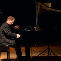 Retransmisión presentación del pianista Javier Lanis vía online