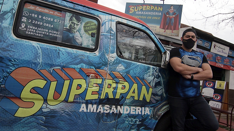 "Superpan": La historia tras la amasandería chilena impugnada por DC Comics