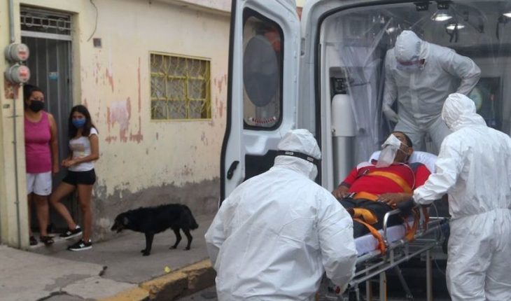 Van más de 50 mil muertes por COVID en México; suman 819 decesos