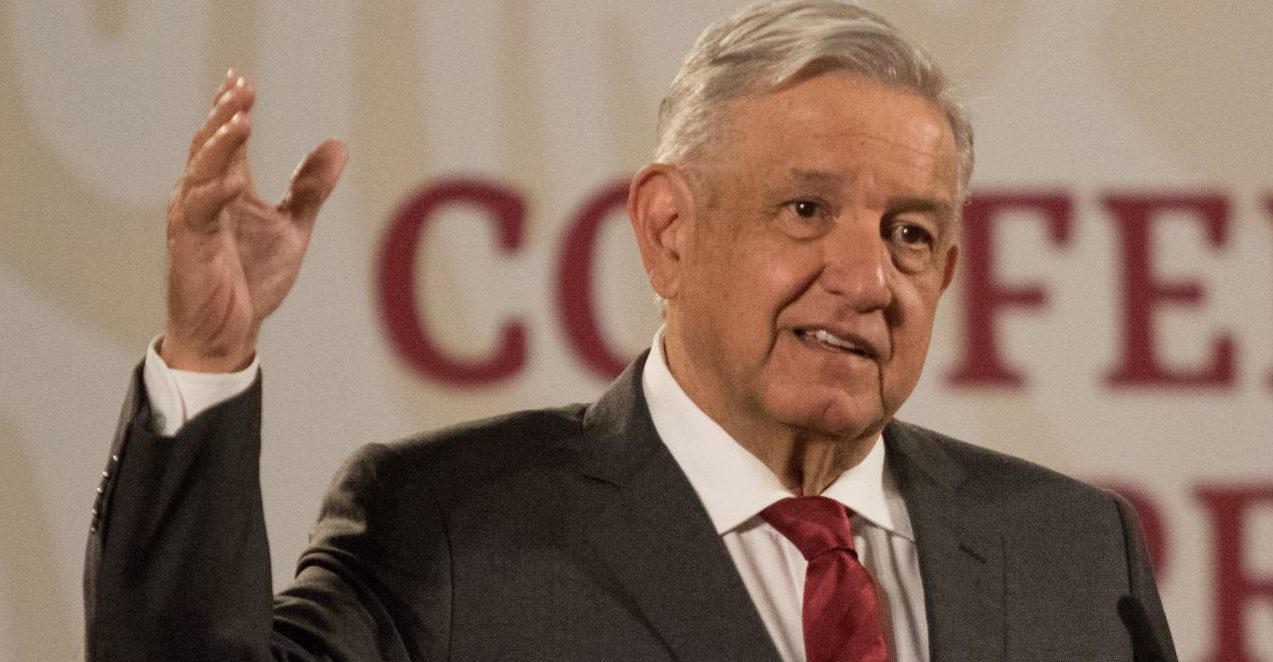 AMLO criticizes media reporting on daily COVID deaths