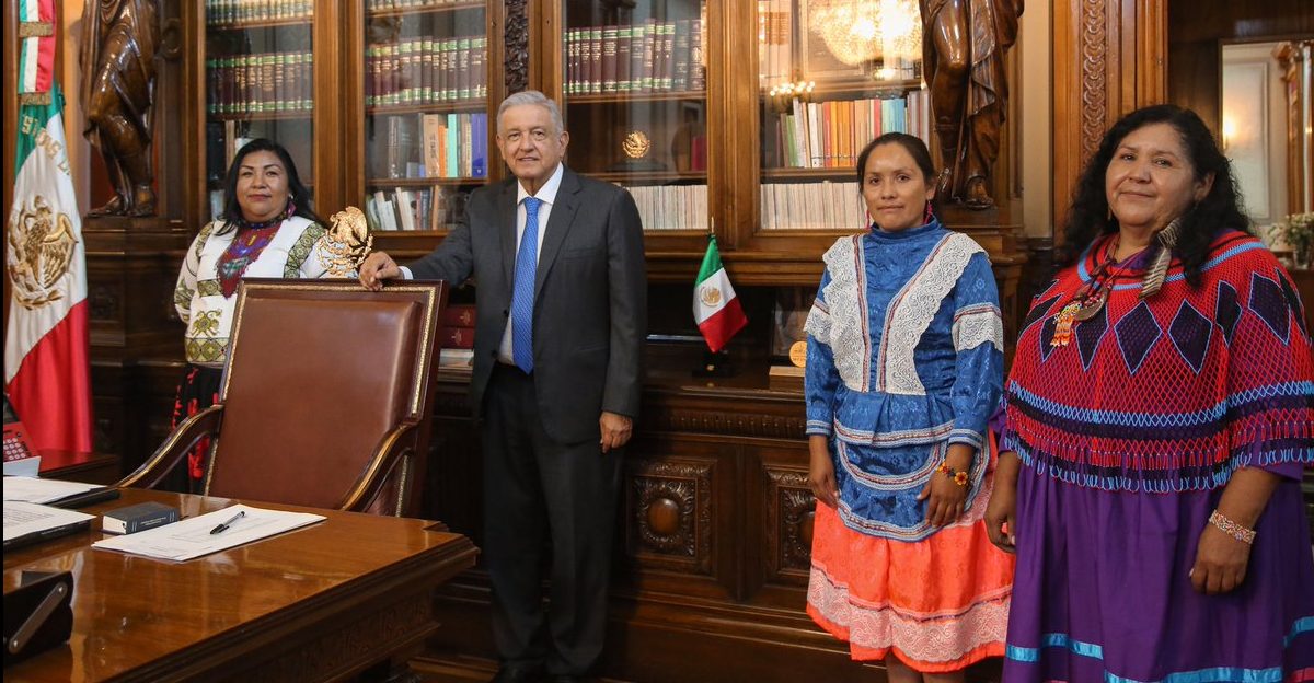 AMLO introduces indigenous women candidates to chair the Conapred