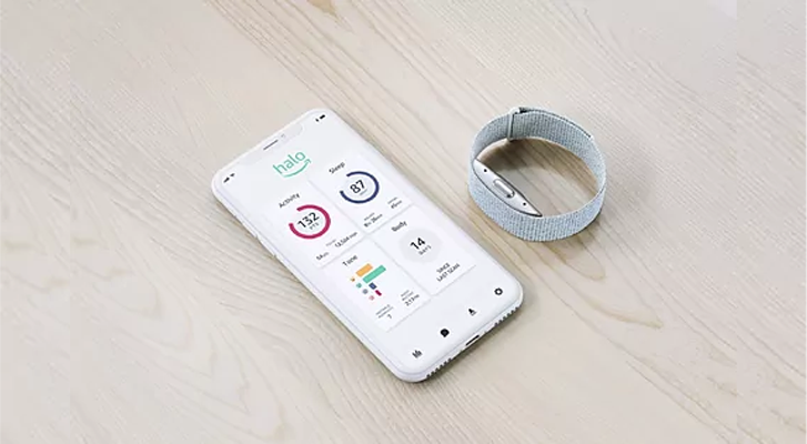 Amazon creates a bracelet capable of listening to you, telling you if you're angry and if you're fat