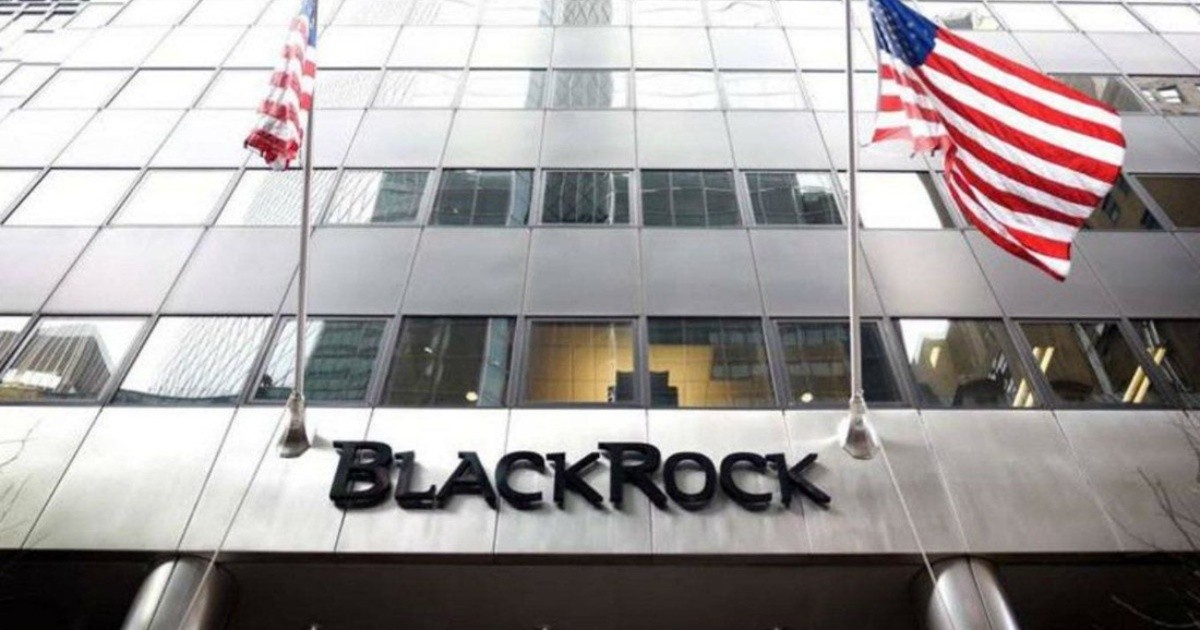 Blackrock and toughest creditors confirmed their support for debt deal