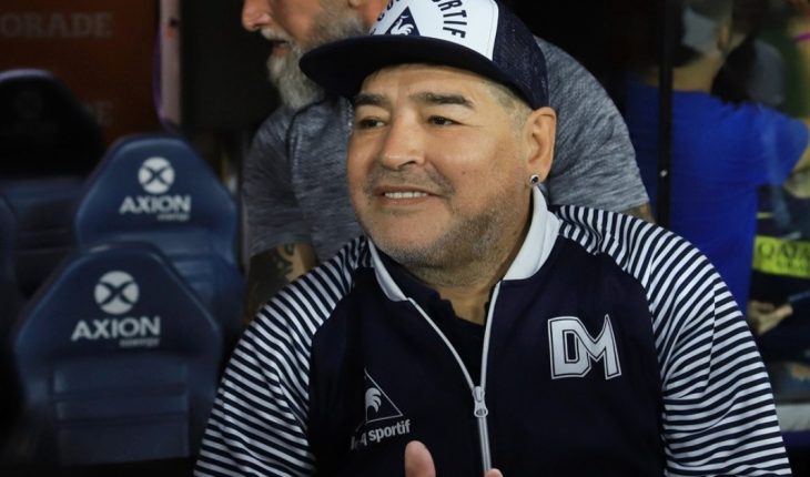 translated from Spanish: Diego Maradona gave coronavirus negative