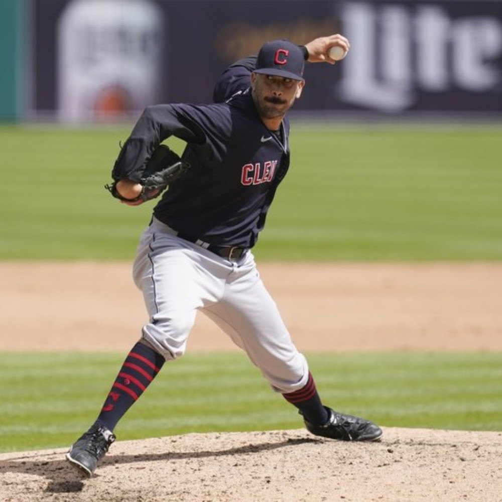 MLB: Cleveland Indians sweep series to Detroit Tigers