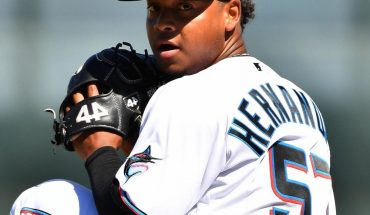 translated from Spanish: MLB: Marlins win game one with Hernandez jewel
