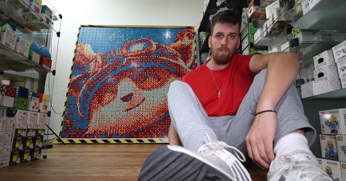 Meet Christian Goñi, the speedcuber and cube muralist Rubik's