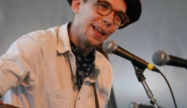 translated from Spanish: Musician Justin Townes Earle dies at 38