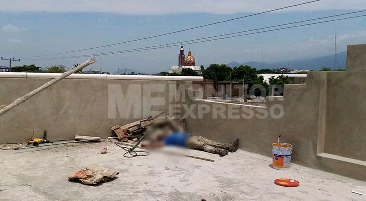 Painter dies electrocuted in his work, in Apatzingán