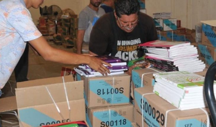 translated from Spanish: They will make staggered book delivery to avoid risks: SEPyC