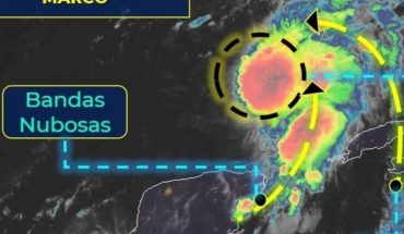 translated from Spanish: Tropical storm Marco generates rain and winds in Quintana Roo and Yucatan