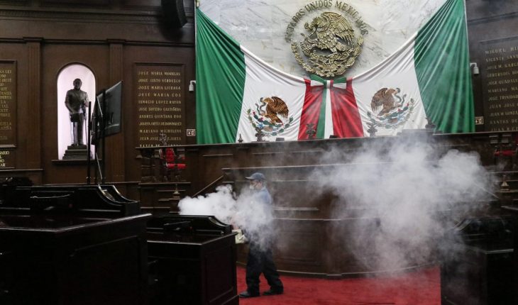 Desinfectan instalaciones del Congreso de Michoacán
