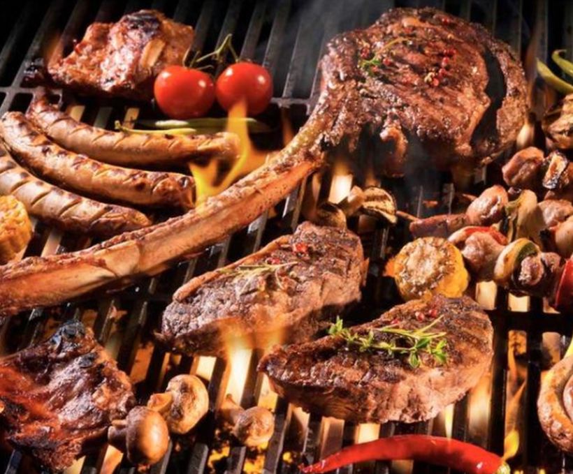 Elija un acompañamiento ideal para la carne asada que degustará este "18"