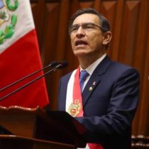 Gobierno Perú denuncia a Congreso de buscar involucrar a FFAA en pedido destitución de Vizcarra