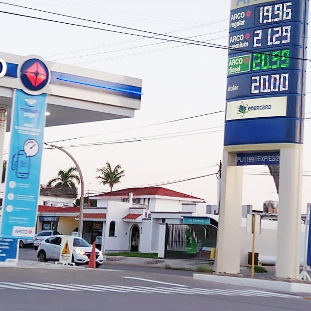 Gobierno de México planea aplicar otro impuesto al combustible
