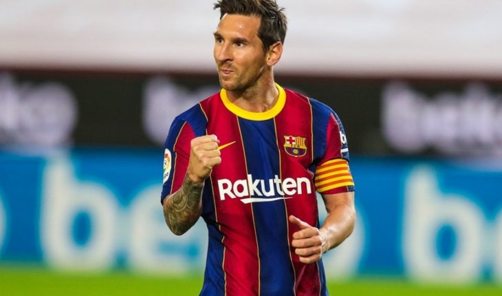 Messi marcó de penal en la goleada de Barcelona ante Villarreal