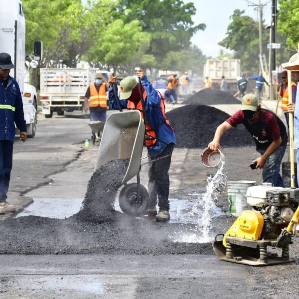 Por lluvias, refuerzan programa de bacheo de vialidades en Mazatlán
