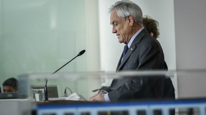 Presidente Piñera anunció reapertura total del Metro de Santiago en medio de manifestación de trabajadores