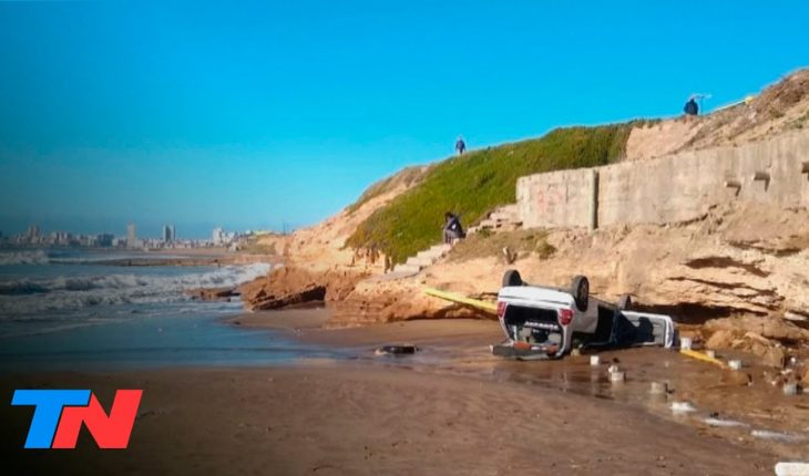Video: Milagro en Mar del Plata | Un auto cayó de un acantilado y voló más de 10 metros: no hubo heridos