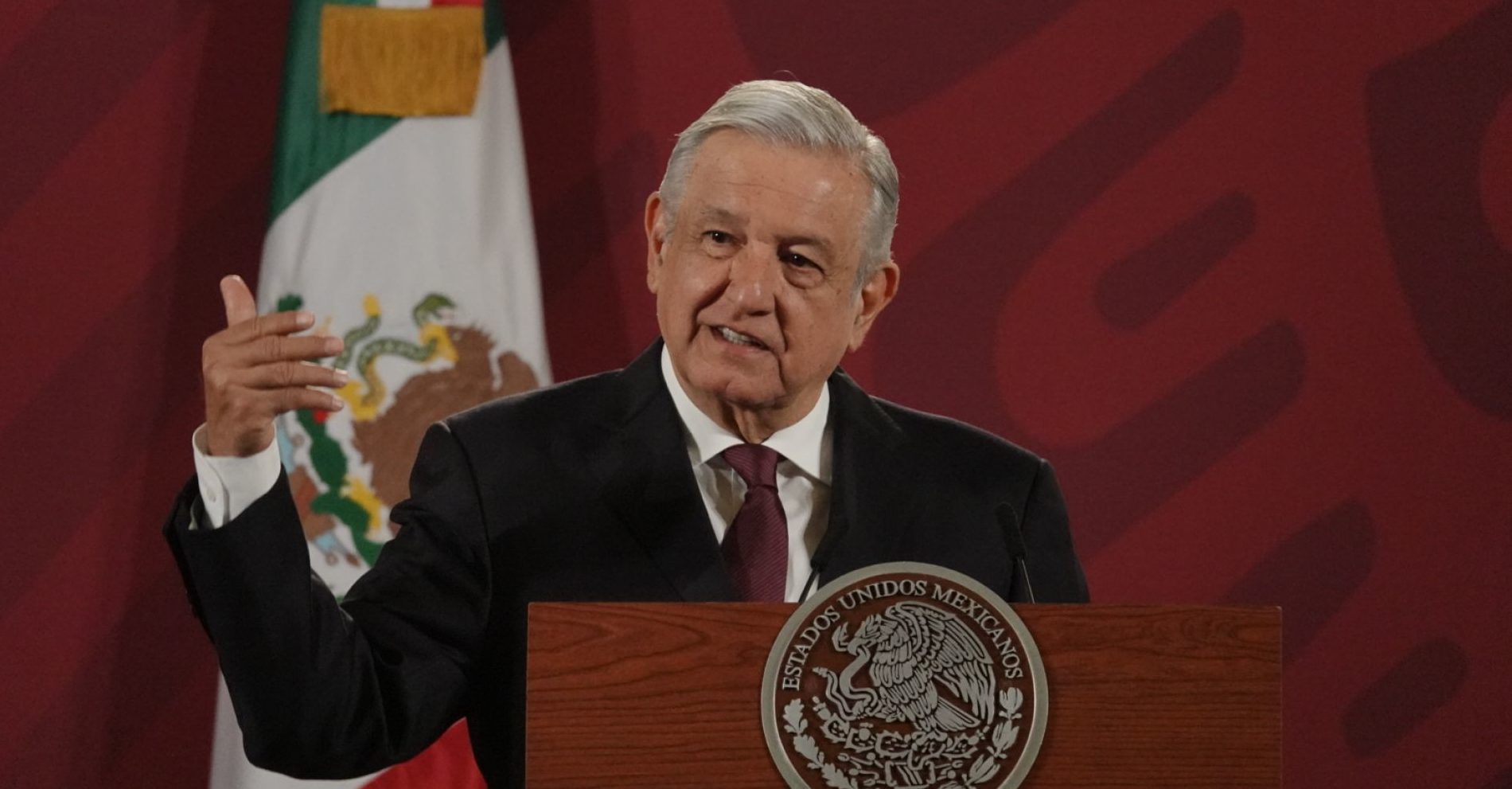 AMLO will send the Senate the petition to try former presidents