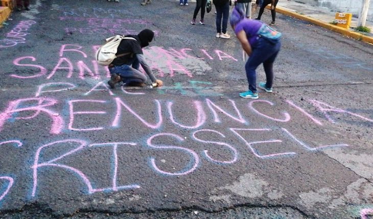 translated from Spanish: Collectives take CNDH offices in Ecatepec and protest in 3 states