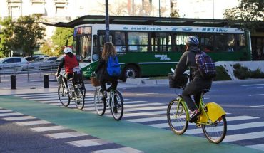 translated from Spanish: Demand for bicycles continues to rise and new cycle paths opened
