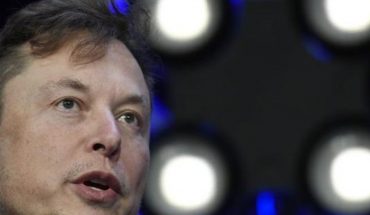 translated from Spanish: Elon Musk says he and his family are not susceptible to the Covid-19 virus