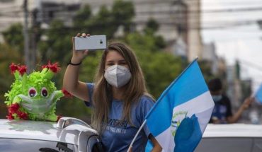 translated from Spanish: Guatemala to open borders on September 18