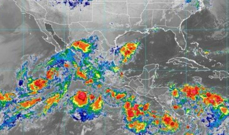 translated from Spanish: Heavy spot rains in Durango, Sinaloa, Nayarit, Puebla, Veracruz, Oaxaca, Chiapas and Tabasco