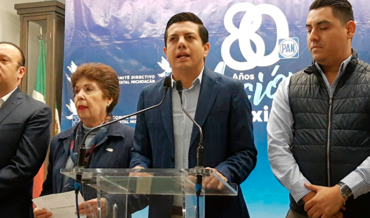 translated from Spanish: They leave open candidacy for common bernatura PAN and PRI, mayoralties and deputys discarded by the PAN