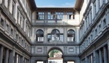 translated from Spanish: Uffizi Gallery Virtual Tour with UNAB