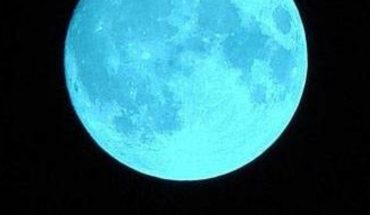 translated from Spanish: What is the rare blue moon that can be seen on Halloween?