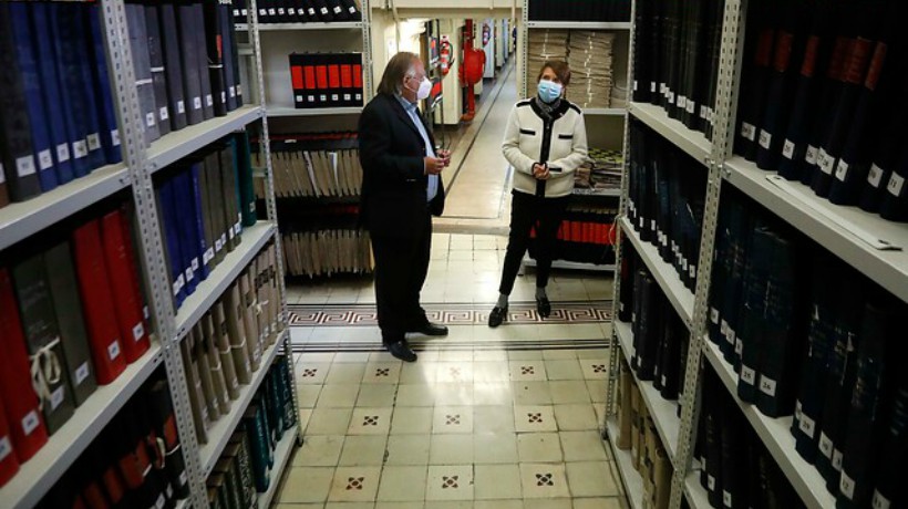 Biblioteca Nacional reabre sus puertas al público con horario reducido