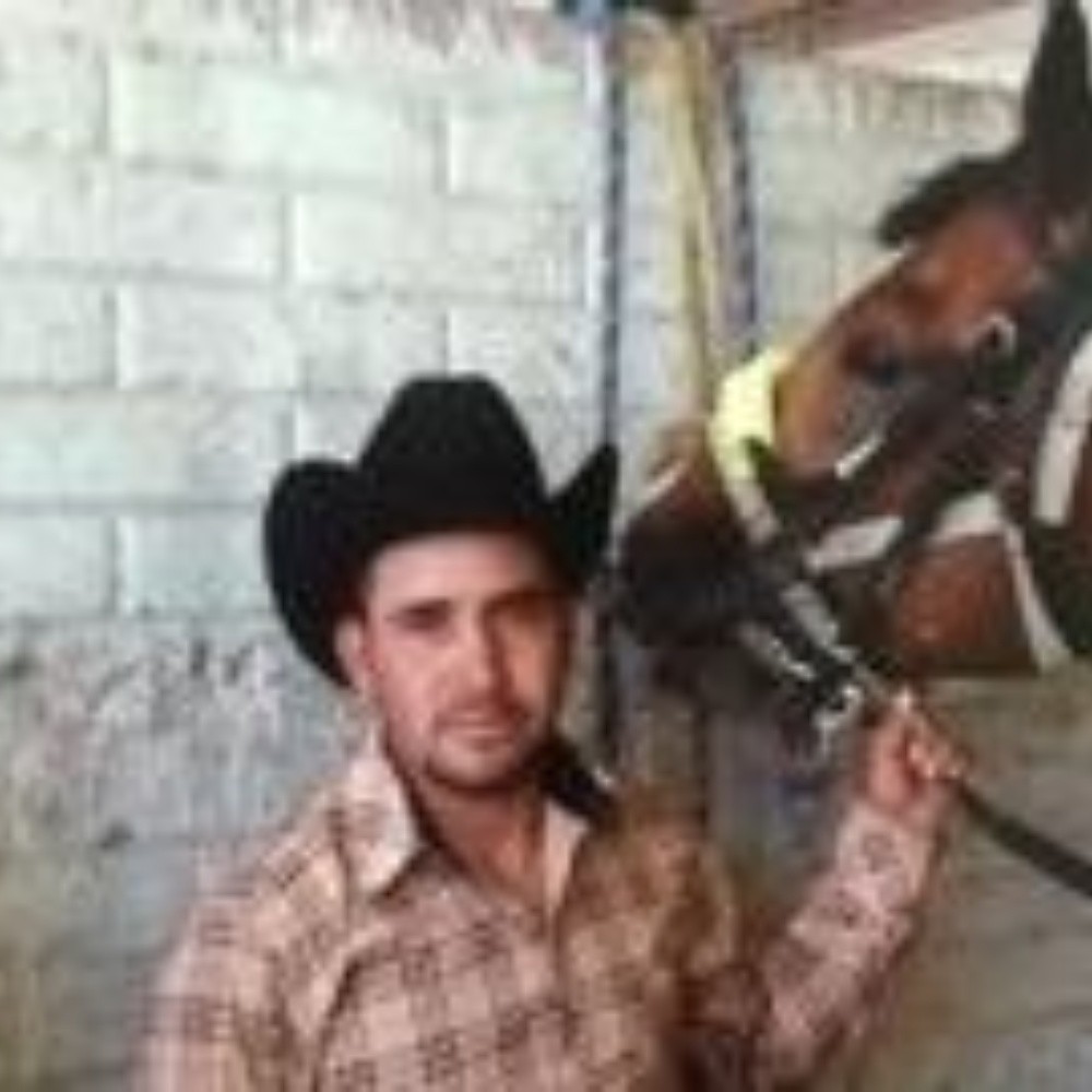 Buscan en Chihuahua a Francisco Javier, tiene 30 años de edad