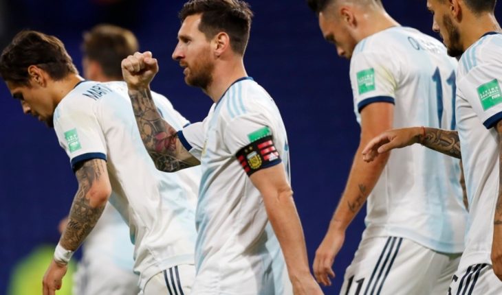 Con gol de Messi de penal, Argentina le ganó 1 a 0 a Ecuador