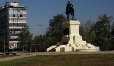 Consejo de Monumentos Nacionales se abre a petición del Ejército y evaluará cambiar de ubicación estatua del general Baquedano