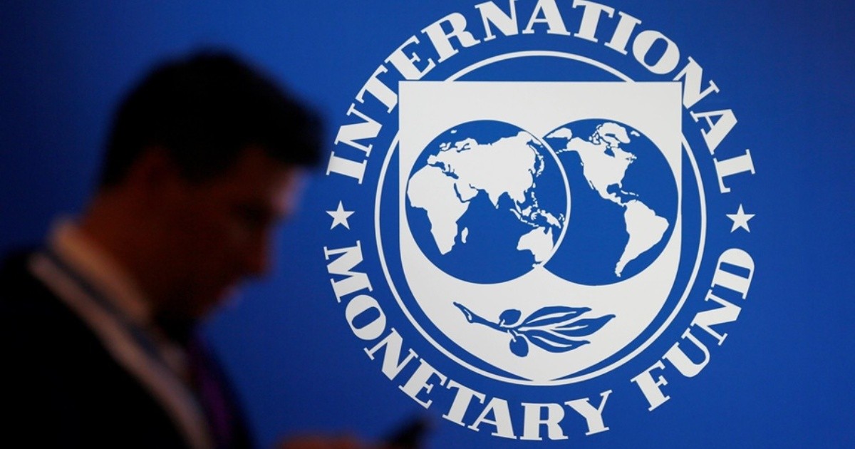 En el marco de las negociaciones por un nuevo programa, llega la misión del FMI