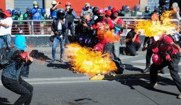 Enfrentamientos marcan el 52 aniversario de la matanza de Tlatelolco