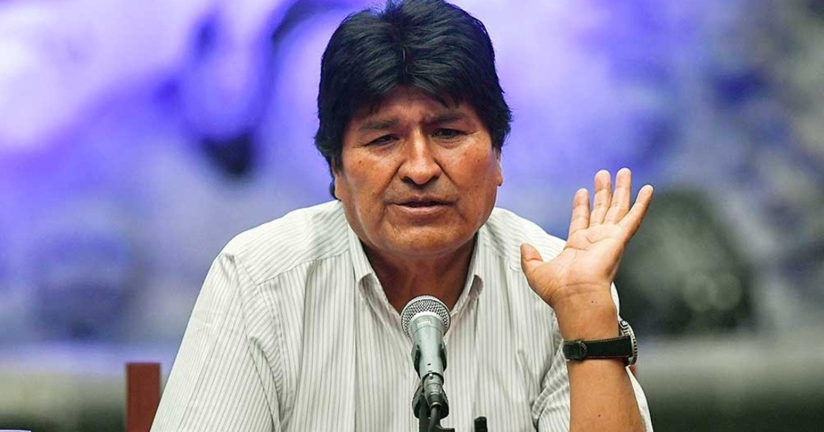 Evo Morales pide que los votantes ejerzan su derecho a voto "pacíficamente"