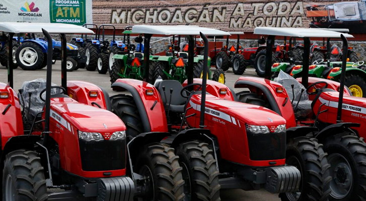 Gobierno de Michoacán  adeuda 60 millones de pesos a proveedores de tractores