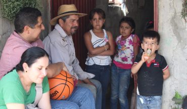 Ignacio Campos hace compromisos con comunidades de Uruapan