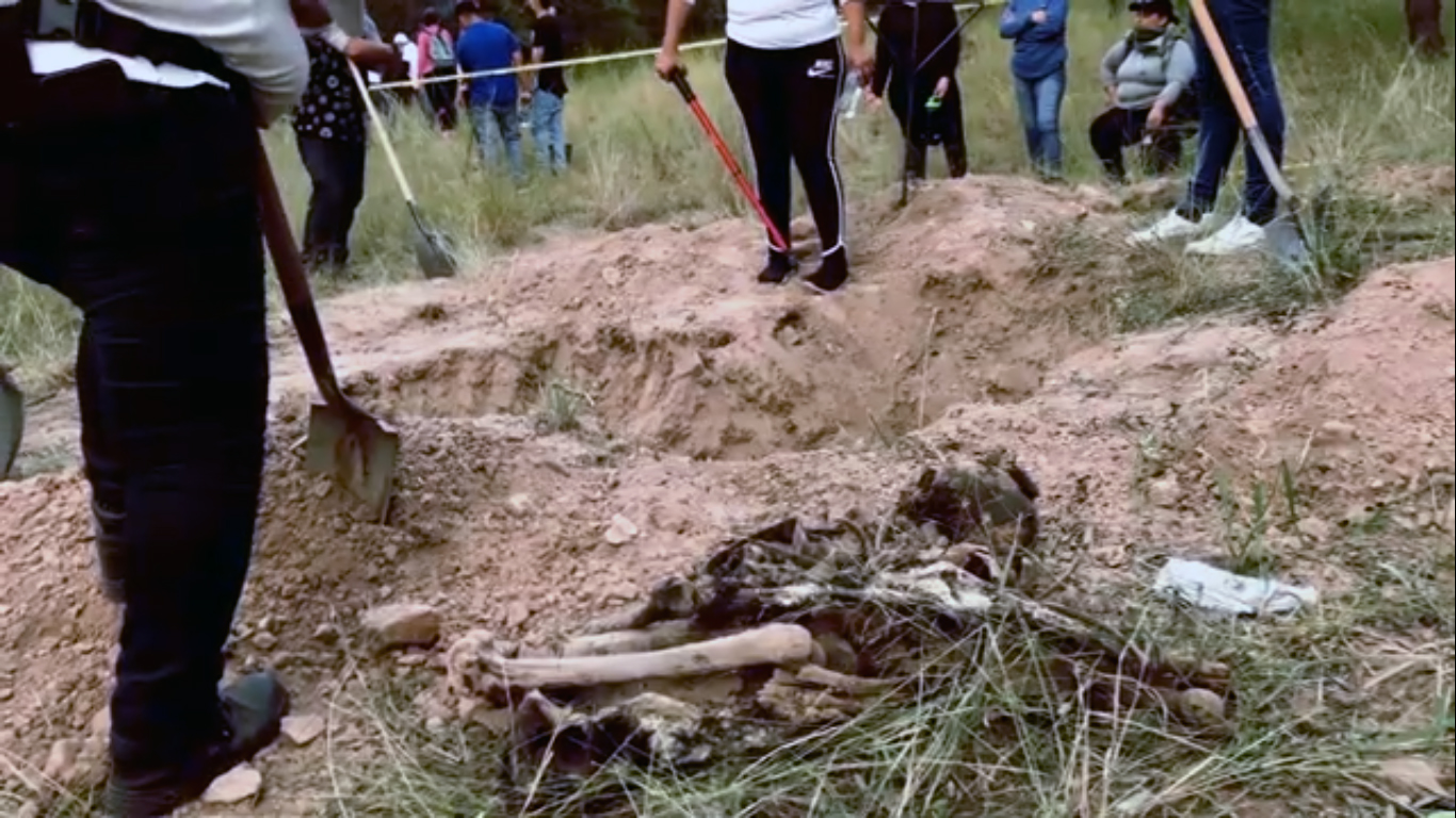 Madres buscadoras de Sonora localizan restos de 200 personas