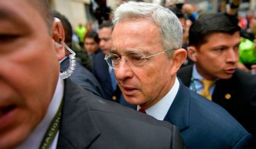 Ordenan liberación de arresto domiciliario del ex presidente de Colombia Álvaro Uribe