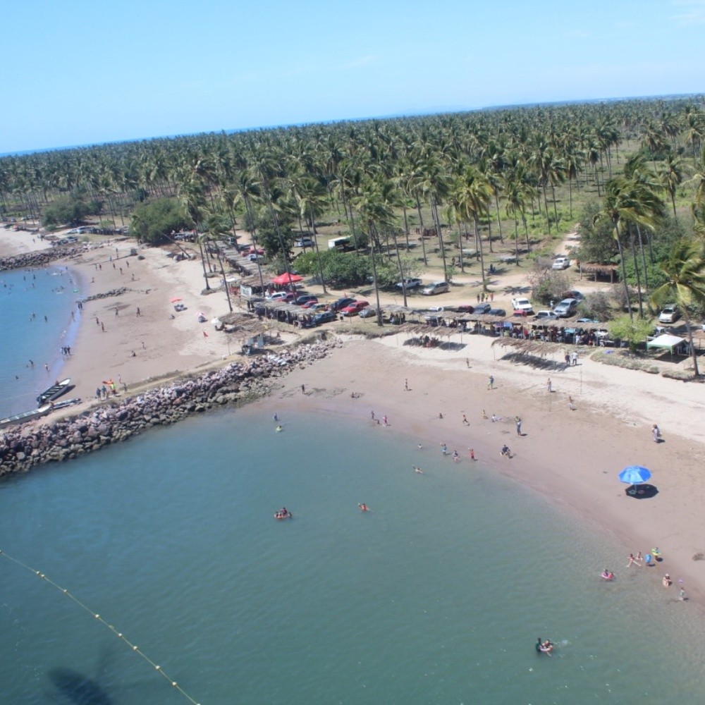 Por falta de salvavidas clausurarían playa de Escuinapa