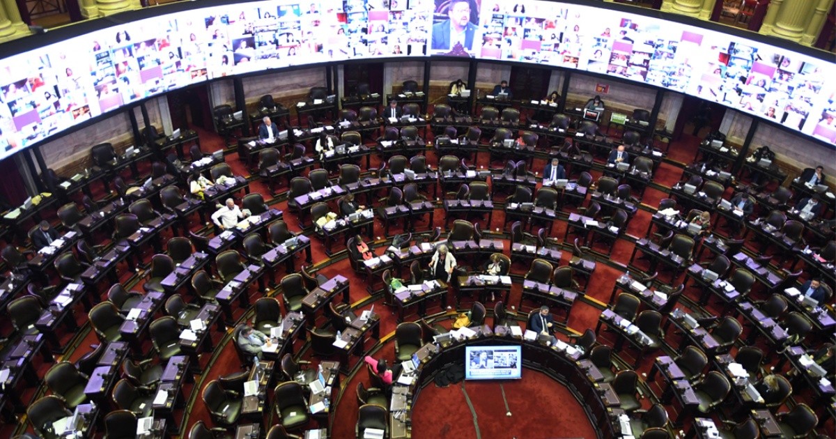 Tras 15 horas de debate, Diputados le dio media sanción al Presupuesto