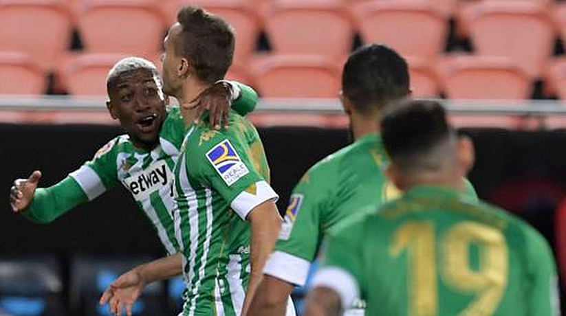 Betis de Pellegrini was left as the League's momentary leader after victory against Valencia